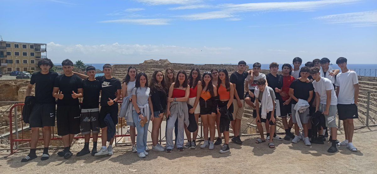 Colegio Amor de Dios tweet media