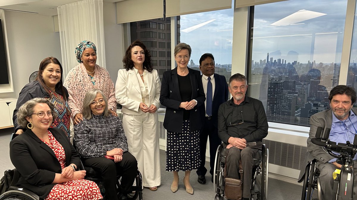 Finland's Mission to the UN 🇫🇮🇺🇳 (@finlandun) on Twitter photo Thank you to everyone who attended our #COSP17 reception last night!
Lively discussions and meeting friends old and new to wrap up the first day of COSP.
<a href="/PekkaPuustinen2/">Pekka Puustinen</a> <a href="/AminaJMohammed/">Amina J Mohammed</a> <a href="/EUatUN/">🇪🇺EU at UN-NY</a> <a href="/SJLambrinidis/">Stavros Lambrinidis</a> Thank you to everyone who attended our #COSP17 reception last night!
Lively discussions and meeting friends old and new to wrap up the first day of COSP.
<a href="/PekkaPuustinen2/">Pekka Puustinen</a> <a href="/AminaJMohammed/">Amina J Mohammed</a> <a href="/EUatUN/">🇪🇺EU at UN-NY</a> <a href="/SJLambrinidis/">Stavros Lambrinidis</a>