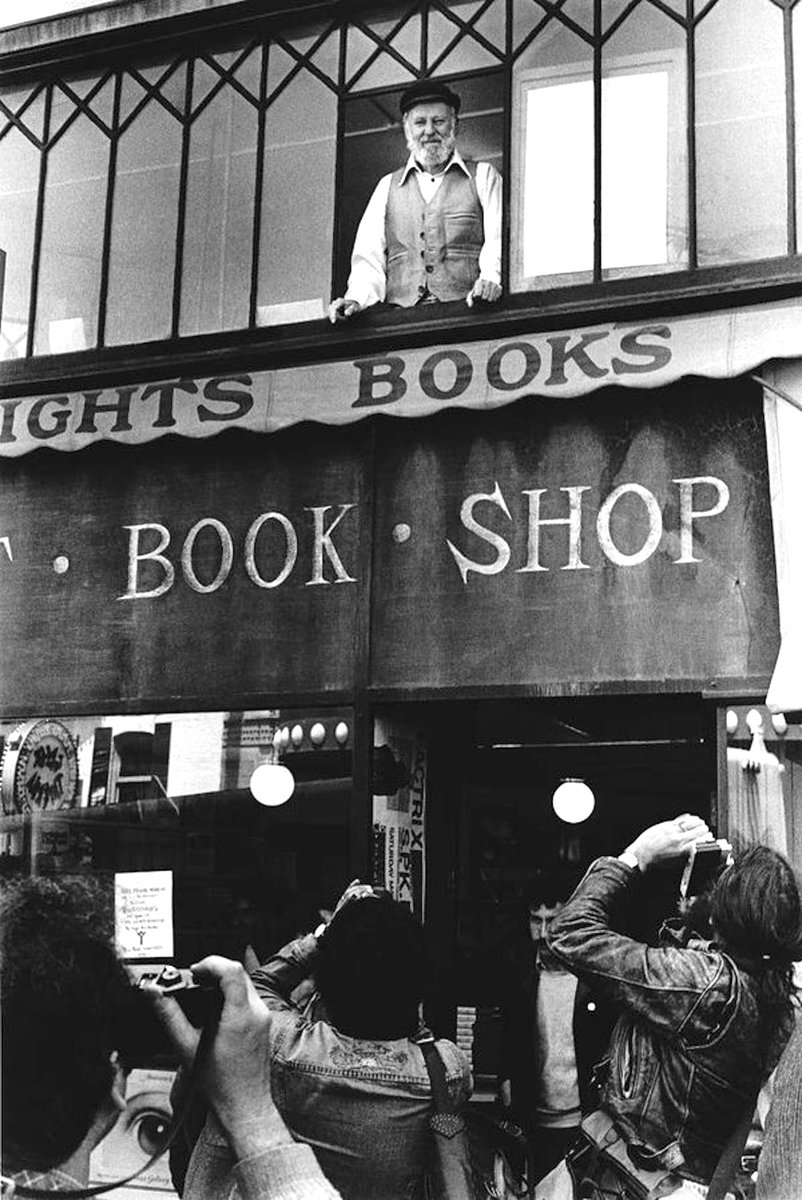 stephanietara's tweet photo. 📚Happy #Wednesday #booklovers—#writerslift #WritingCommunity!
📚Post #books|#RT
#Ferlinghetti Good Wednesday #amwriting #LitFict #amreading #BookoftheDay #ilovebooks #GoodReads #Fiction #Nonfiction #readingforpleasure #writingtips #bookreviews #ShamelessSelfPromoWednesday https://t.co/RnYz2hq1tK