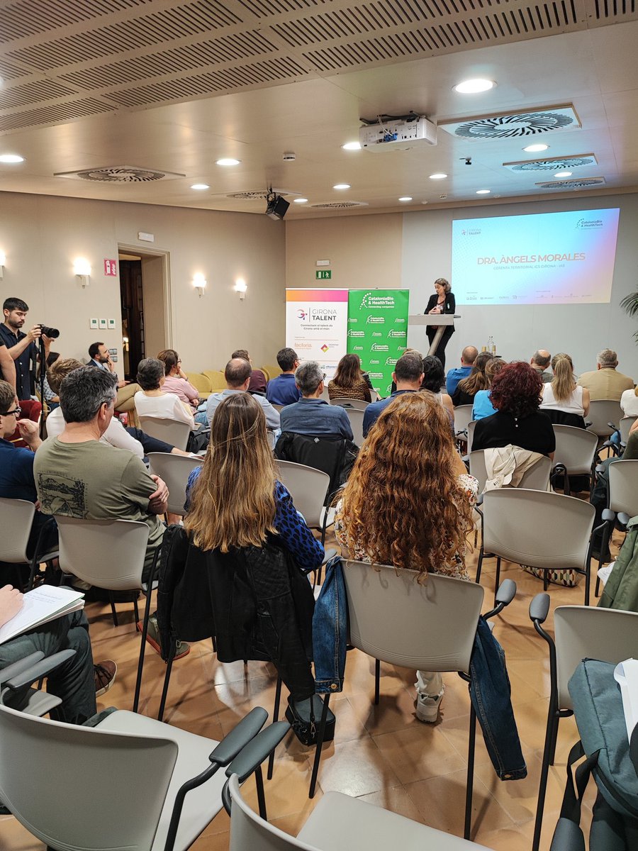 iasgirona's tweet photo. 🔝Avui es duu a terme a la Farinera Teixidor de #Girona la sessió Hospital Connection de @CataloniaBioHT dedicada a #ICSGirona i #IASGirona 
 
🔎 La reunió permet donar a conèixer diferents reptes i necessitats clíniques identificades per part dels professionals  👩‍⚕️👨‍⚕️#Innovació https://t.co/jbolUew8jr