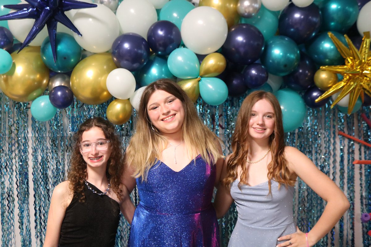 It was a great night last night for our 8th graders celebrating their last few days of middle school at the dance! Thank you to Metro Mass Entertainment TMS staff and our parent volunteers for making this wonderful event happen! #tpsprepares