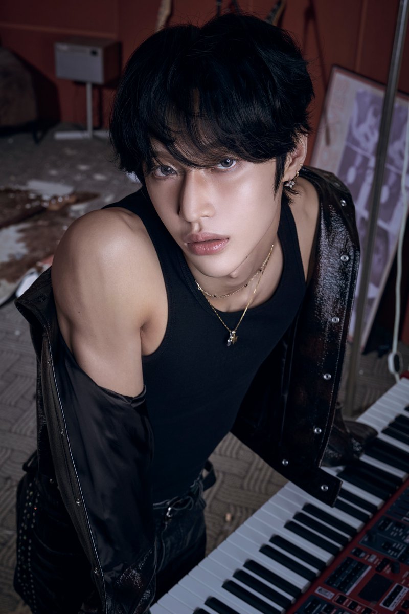 RIIZE_official's tweet image. WHERE IS THAT BASS? #2

RIIZE 라이즈 【RIIZING - The 1st Mini Album】
➫ 2024.06.17 6PM (KST)

#RIIZE #라이즈
#WONBIN #원빈
#RISEandREALIZE
#BoomBoomBass #RIIZE_BoomBoomBass
#RIIZING