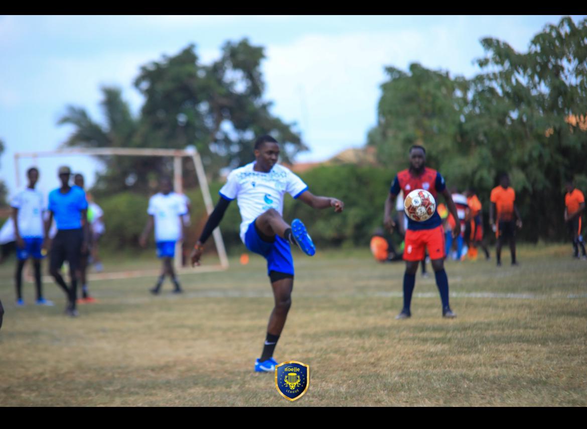 kacycle2017's tweet photo. Name:Ssenono John Vianney
Nickname: Ace
Position: Midfield (03)
Highlights about the league: Players take things personal in the field but shake hands after the games with joy despite who has won or lost which portrays high level sportsmanship.
@BrimsLlp
@ndejjeleague https://t.co/XnCRbyRNTK