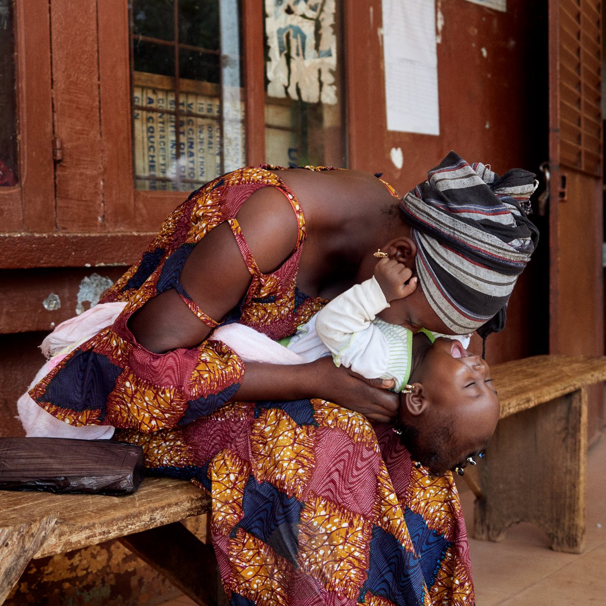 UNICEFGuinea's tweet photo. ⭐️ A major victory for #Guinea 🇬🇳 
Maternal and neonatal #tetanus has been eliminated across the entire country!
@UNICEF is advancing maternal and 👶🏽 in Guinea thanks to the support of partners such as @Kiwanis, @Ch_JesusChrist, @WHO, @gavi, @gatesfoundation, @CDCgov, @GouvGN. https://t.co/8Kbz3uejUy