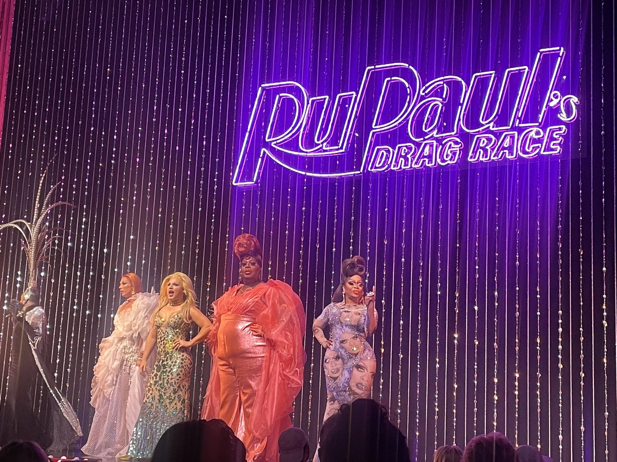 What a magical night! Thank you @annetpole for your love and friendship ♥️