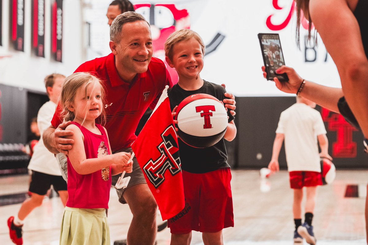 TexasTechMBB's tweet image. GIVE 💯

#TTW | @CoachGrantMac