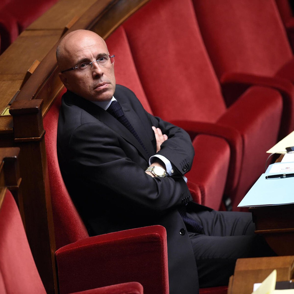 L_ThinkTank's tweet photo. ❗️ [ 🇫🇷 FRANCE ]

🔸 Le Bureau des Républicains décide d'exclure « à l'unanimité » Éric Ciotti. https://t.co/KsRLO9JM5D