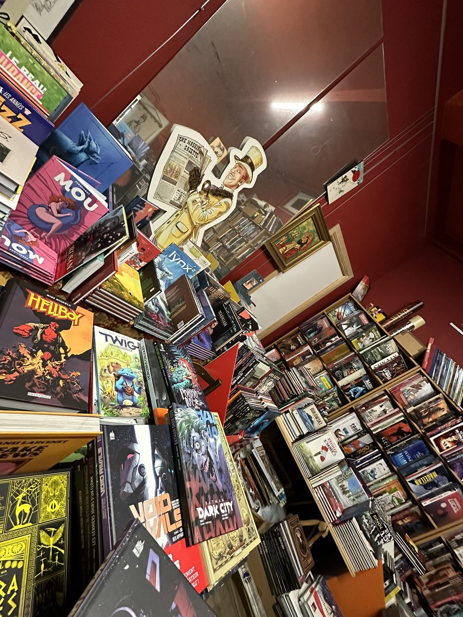 Cleric20's tweet photo. Obviously can’t go to another country without checking their indie comic shops!?
#Fanfulla https://t.co/wqHOYUJbMX