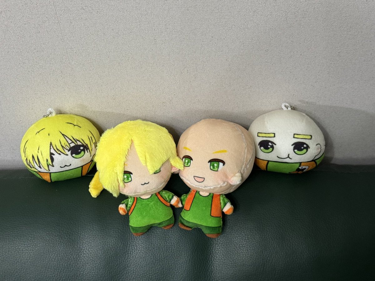 JuliaCaulflower's tweet photo. Behold, i give u, The Swans🦢🦢👏👏👏(a.k.a. the Davis twins) yea i finished Alex too lol😆😆❣️❣️
#hotlinemiami
#hotline_miami
#flannel
#diytoy
#handmade https://t.co/r9J4WKqkrb