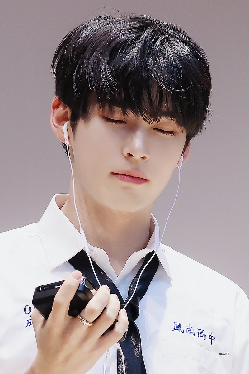 86400shb's tweet photo. 240524

#성한빈 #SUNGHANBIN #ソンハンビン

#JuneProdigySungHanbin
#똑똑_한빈이생일_축하하고있나아
 #내우주의섬광_한빈아_생일축하해 https://t.co/uIljJmjCMR