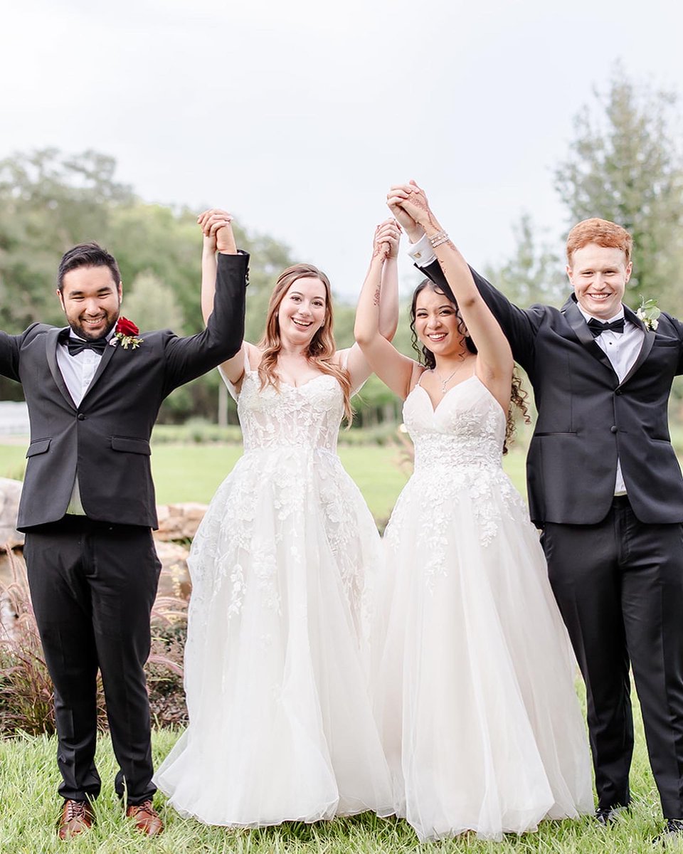 YourSEEvent's tweet photo. Happy 2 years to Valerie + Daniel and Glory + Adam 🎊

https://t.co/h7xiaGPaZk

#simplyenchantedcouple #simplyenchantedevents #simplyenchantedbride #orlandowedding #orlandoweddings #orlandoweddingplanning #orlandoweddingplanners #floridaweddings #floridawedding https://t.co/voNdyY1Dgy