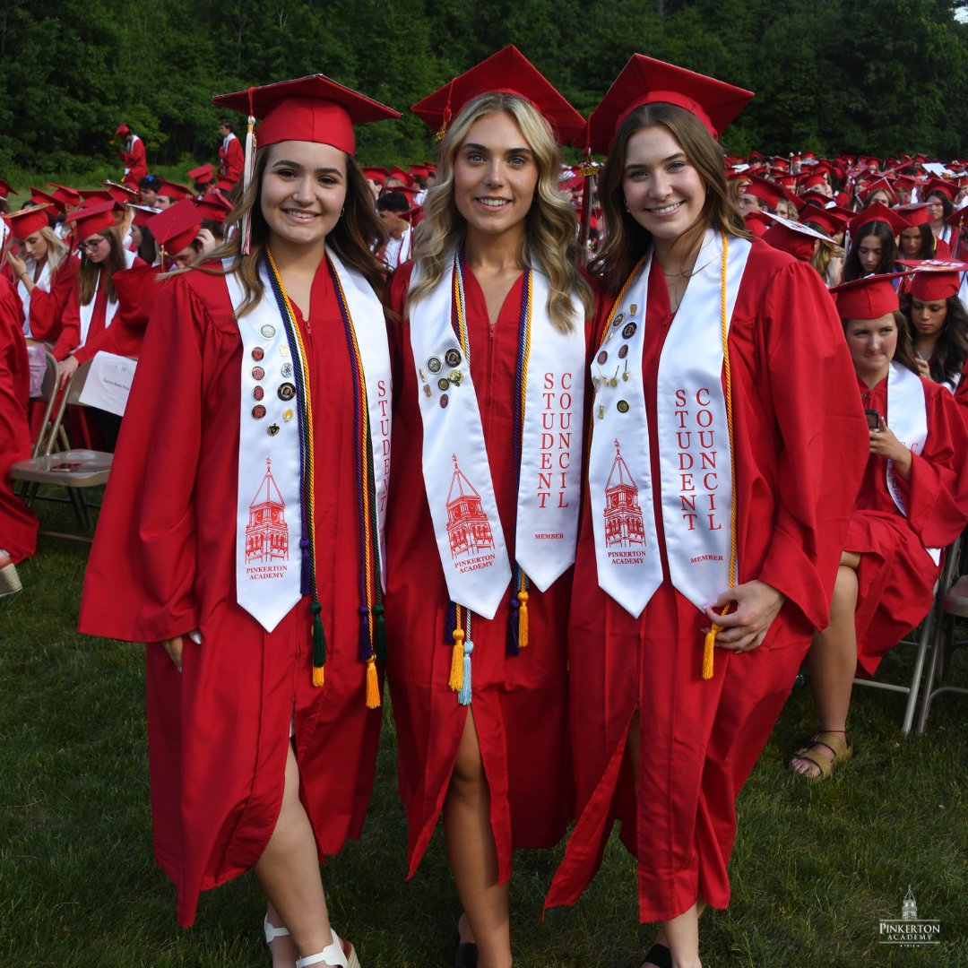 🎓 Some more photos from Graduation! 🧑‍🎓

We hope everyone has a great finals week!

#TogetherWeArePinkerton #GoAstros