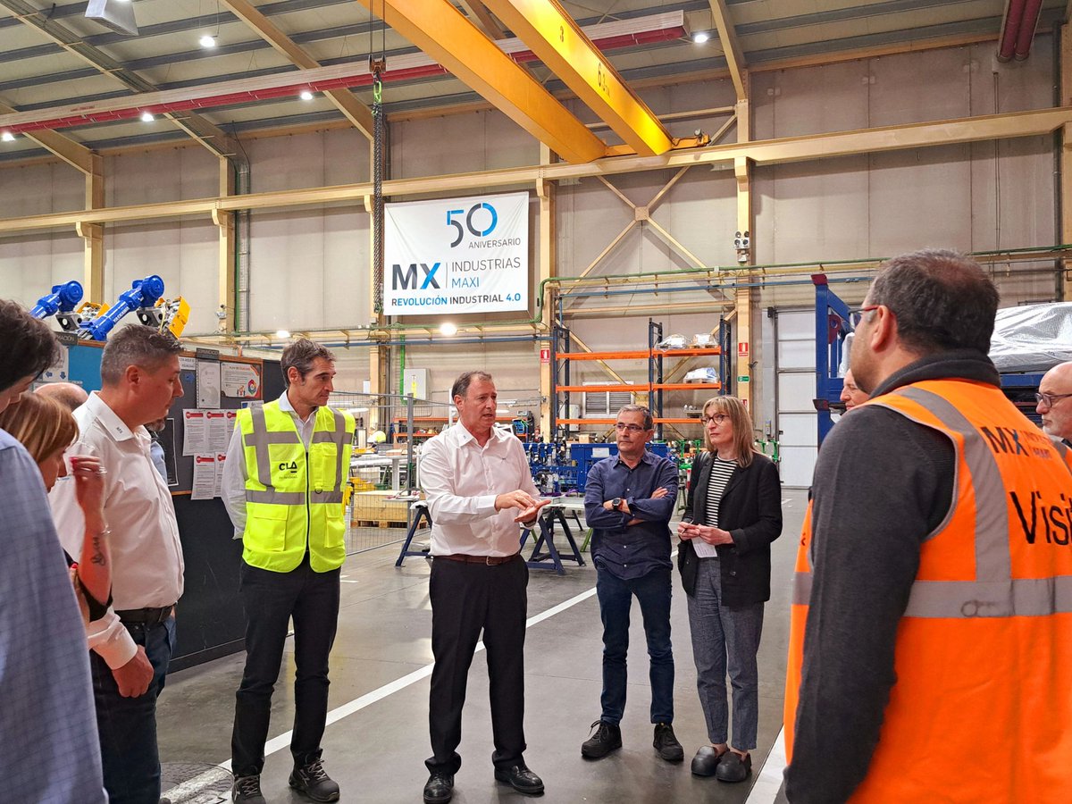 Hoy <a href="/INDUSTRIASMAXI/">INDUSTRIAS MAXI</a> nos abre las puertas de su casa y 20 empresas pertenecientes a la #ComunidadVAMETAL visitamos sus instalaciones.

Además nos cuentan los #Valores que son las #raíces #fuertes y #profundas de INDUSTRIAS MAXI, S.A.

#Unión #Esfuerzo #Tenacidad #Respeto #Diálogo