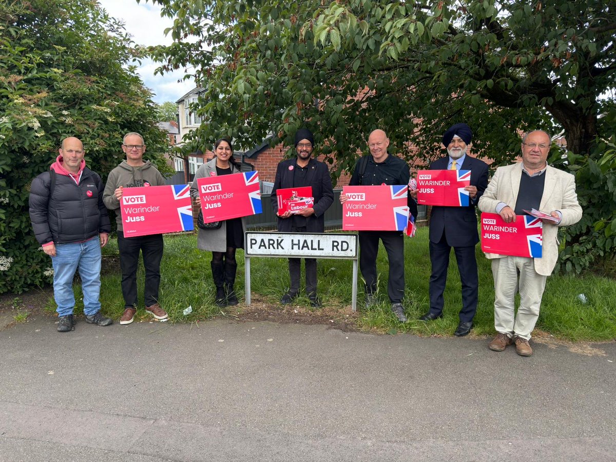 Reub1969's tweet photo. ⁦@ThompsonsLaw⁩ Birmingham colleagues out canvassing again with ⁦@WarinderSJuss⁩, Thompsons Lawyer, in his campaign for Wolverhampton West. Vote Labour ! https://t.co/j986s1UUyu