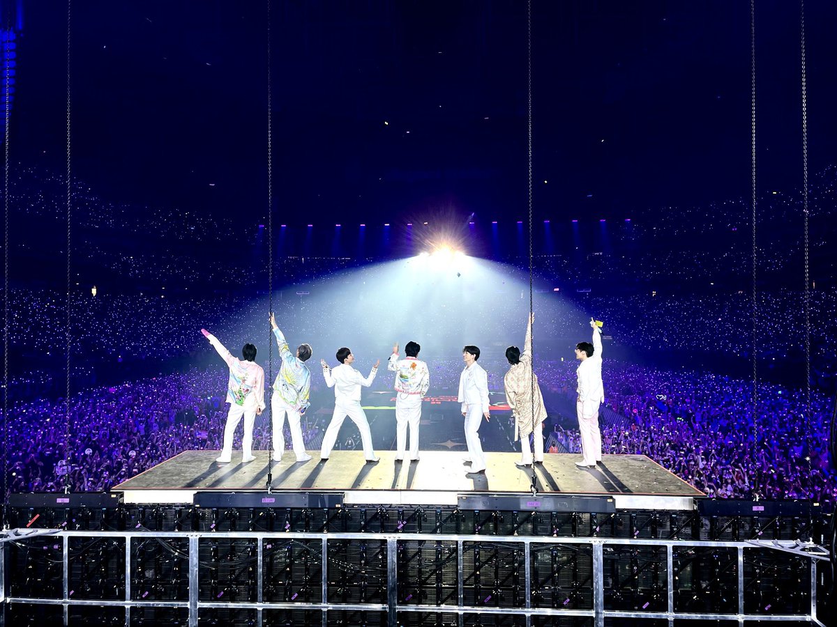 Pk_bts_land's tweet photo. 11 years ago today, the biggest group in the world debuted! 🎉

HAPPY ANNIVERSARY BTS
#11YearsWithBTS
#ElevenYearsAndCounting https://t.co/iA4eHLmYt9