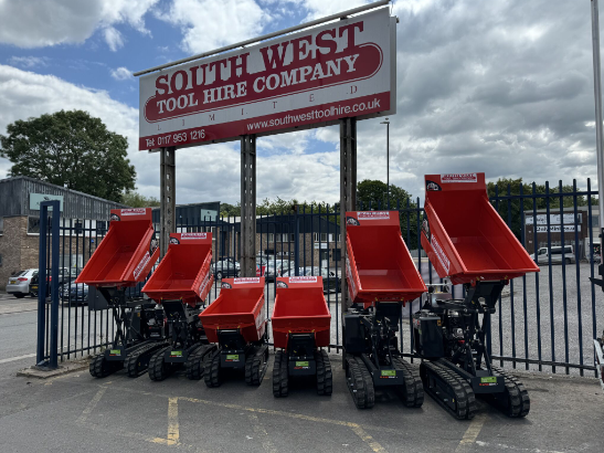 SouthWestTool's tweet photo. Brand new Slanetrac HT1000 Tracked Barrows arrived today. Can’t wait to get these out on site, the majority of them already pre booked for deliveries this week!! 

Any enquiries please give us a call on 01179531216 or give us a quick email on enquiries@southwesttoolhire.co.uk https://t.co/KTuwAqJDyw