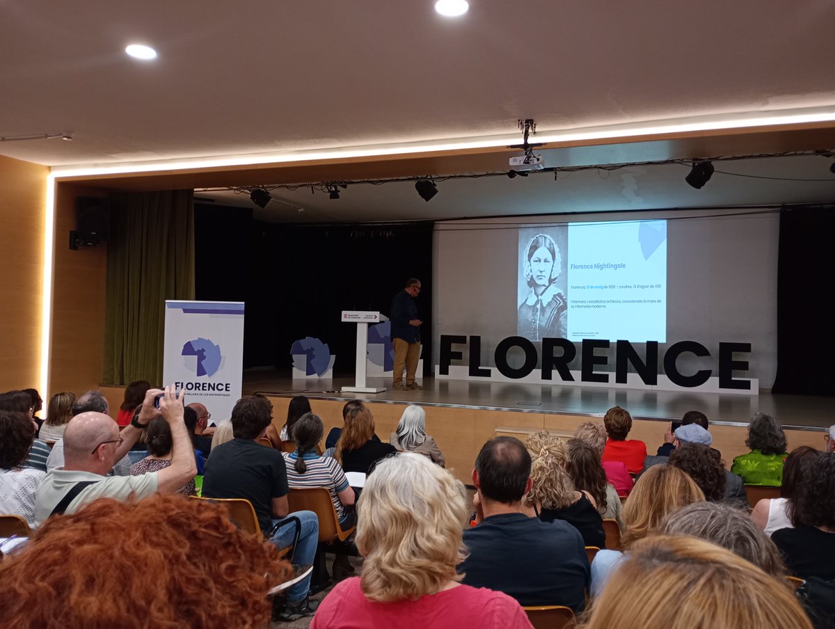 submariblau's tweet photo. Gran intervenció @AntonAubanell :
1) Venim de lluny: des de Florence Nightingale, via P. Puig Adam, fins M.A.Canals.
2) Tenim un present viu: esmentant totes les associacions.
3) Treballem per millorar el futur: Progr. Florence, però SOBRETOT les/els docents.
#matxat @matesAbeam https://t.co/rTzmkv7iIW