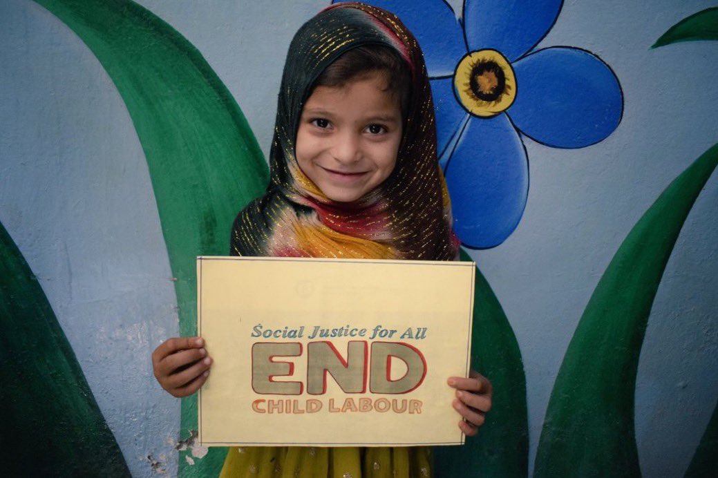 GulfPanthe26681's tweet photo. #WorldDayAgainstChildLabour https://t.co/LUcjXmPUaF