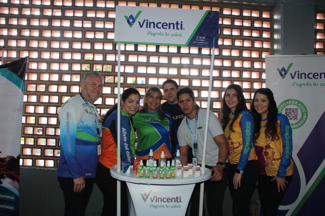 VincentiLab's tweet image. Así fue la #jornada de salud integral este 01 de Junio realizada en el sector Bucaral, #Caracas.

Más de 200 personas fueron atendidas en 16 especialidades diferentes.

Gracias a Salud Chacao por tomar en cuenta a Laboratorios #Vincenti para ser parte de estas alianzas. #salud