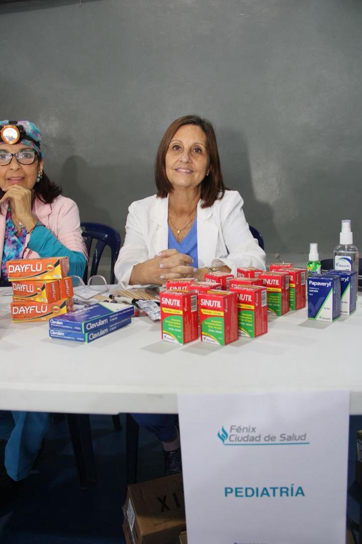 VincentiLab's tweet image. Así fue la #jornada de salud integral este 01 de Junio realizada en el sector Bucaral, #Caracas.

Más de 200 personas fueron atendidas en 16 especialidades diferentes.

Gracias a Salud Chacao por tomar en cuenta a Laboratorios #Vincenti para ser parte de estas alianzas. #salud