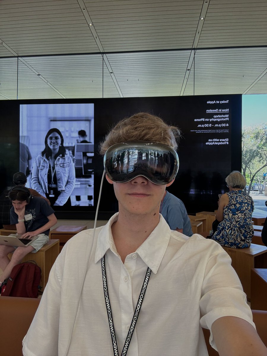 Moritz Breuer tweet media