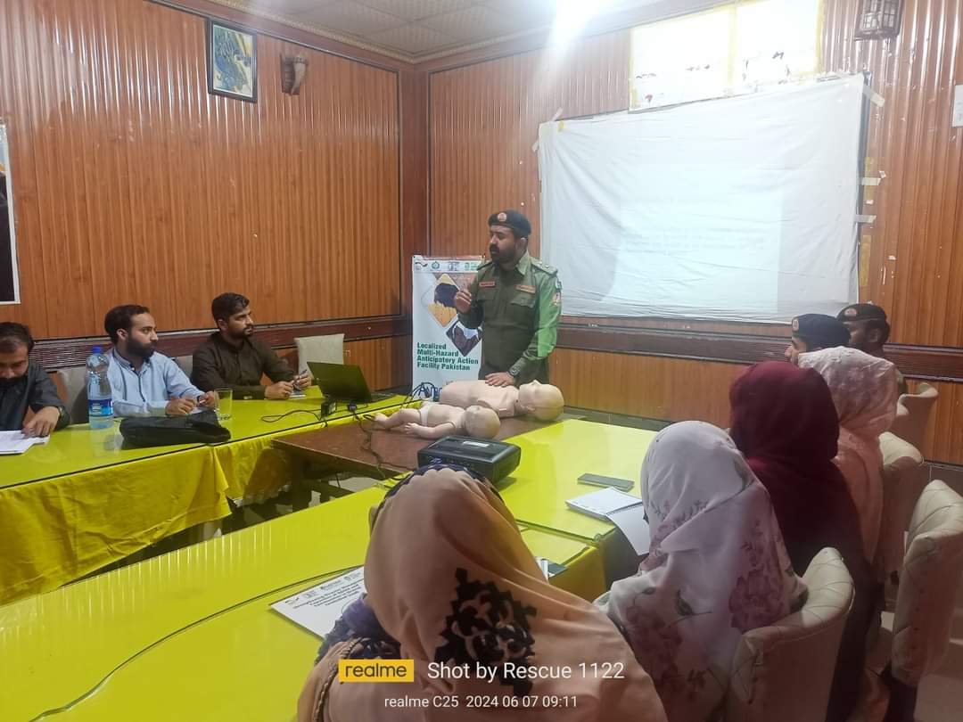 CDFsindh's tweet photo. Training of youth on life saving skills conducted Under the Heatwave Anticipatory Action Facility Pakistan Jacobabad with Partnership of @Welthungerhilfe &amp; support of @AA_stabilisiert 
@AnticipationHub @StartNetwork @ToGETHER4local @HelpAge @pdmasindhpk @RESCUEorg https://t.co/nqWc7Oq5va