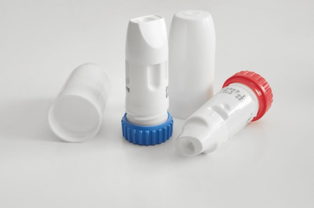Pressurized metered dose inhalers generate about 4% of our healthcare system’s GHG emissions. 

Sign our open letter to AstraZeneca to bring a more environmentally friendly inhaler, the Symbicort Turbuhaler, to the US market: tinyurl.com/ycayfffx #climateaction #inhalers