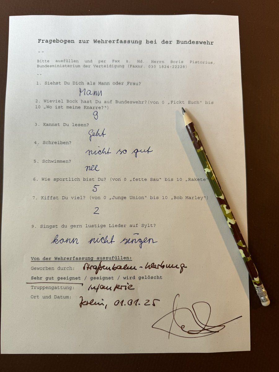 QuandtStefan's tweet image. Aus gut unterrichteten Kreisen: Die Wehrerfassung läuft an ▶️ #Zeitenwende.

#Fragebogen 
#Wehrpflicht 
#Pistorius 
#Bundeswehr 
#MilTwitter