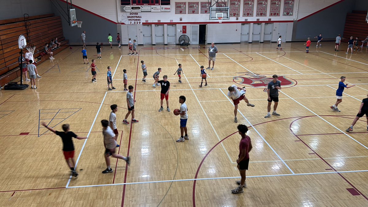 doverbasketball's tweet photo. Day 1 AM camp
3 on 3. #FutureTornadoes https://t.co/6VZqmppbug