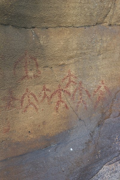 In this #elementary lesson, students investigate ancient cave paintings that are not only beautiful but communicate beliefs and ideas. How is this the same or different from works by contemporary artists?

👉bit.ly/3Niz2zo

#edchat #artsed
