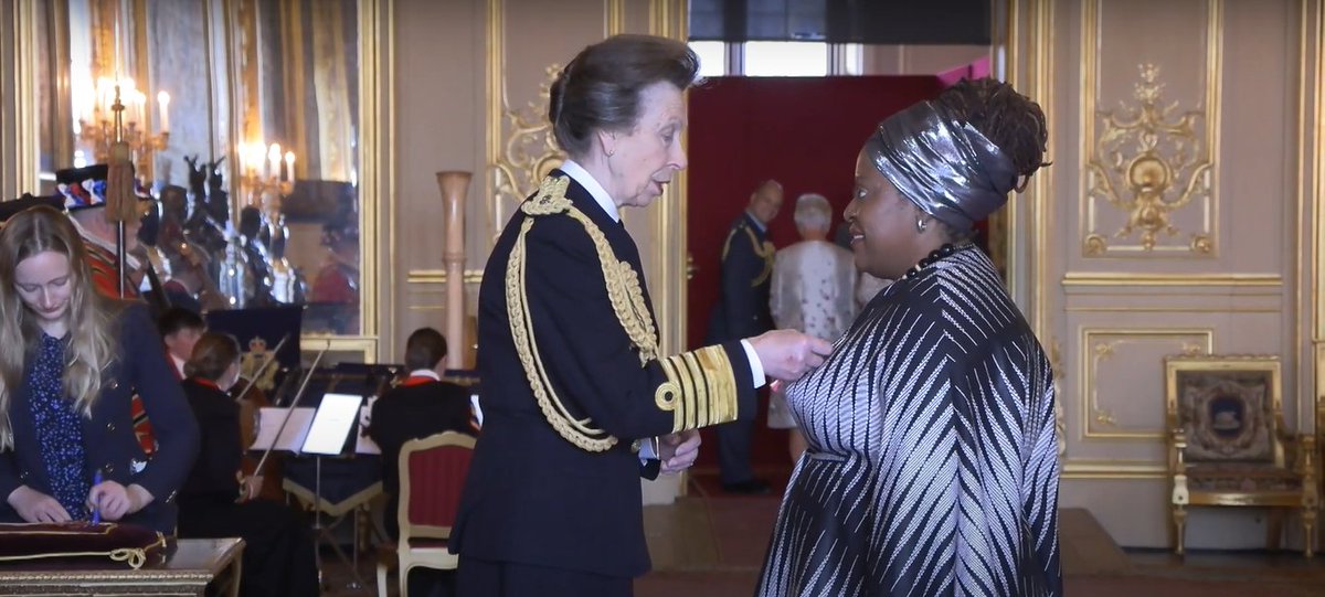 Our Chief Executive @LorraineSunduza attended a ceremony at #WindsorCastle to receive her #OBE!

Lorraine was awarded an OBE in the #NewYearHonours list for services to mental and community health.

Watch Lorraine receive her medal from the #PrincessRoyal: tinyurl.com/3eybjsvm