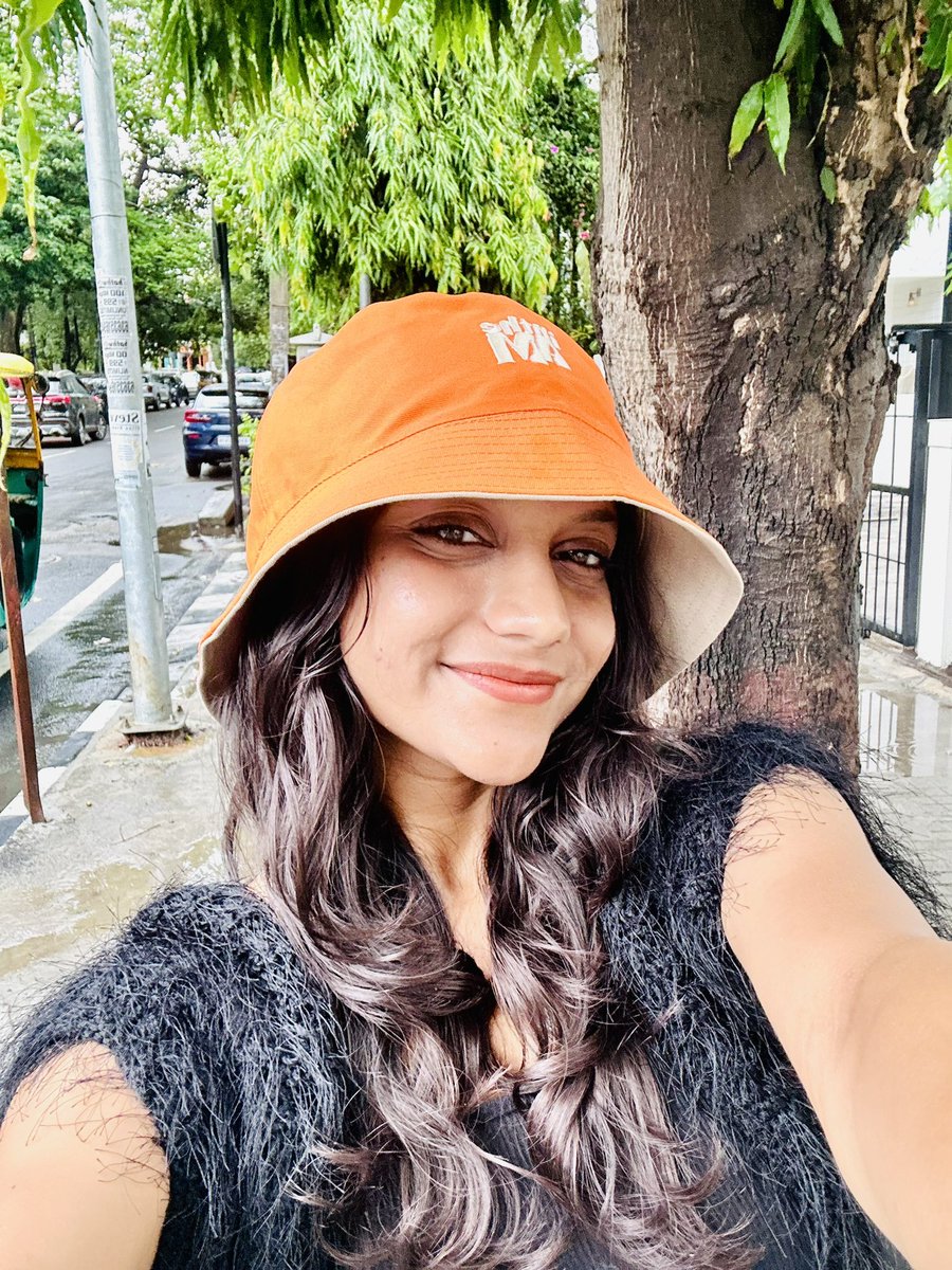 tanujasjain's tweet image. been loving this bucket hat lately!
@ArmaanMalik22 #intheAM ♡ ツ