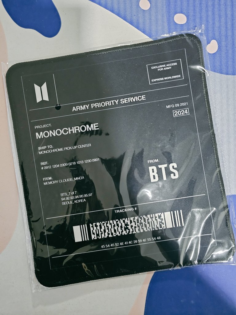 natsu_ncn's tweet photo. Happy BTS Day!!~💜

แจก MNCR MOUSE PAD 
สีดำ 1 ชิ้น ให้อาร์มี่ที่รัก

🔁 รีได้เลยครัช
🗓 สุ่ม 14 มิ.ย.

#BTS
#2024BTSFESTA
#BTS11thAnniversary
#HappyBirthdayBTS
#11YearsWithBTS https://t.co/fRDL5A5ZIf