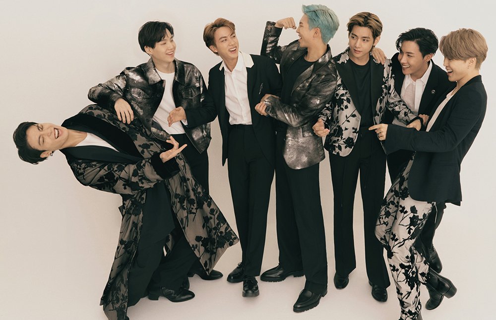TonetteFabrero's tweet photo. I am grateful today because my OT 7 came home🥺 I realized today that regardless of hectic schedule, there's always a way to see you. Happy 11th anniversary my home, I can't wait to see all of you again. Always take care, see you soonest💜 
#BTS11thAnniversary https://t.co/KBa3sE1TaR