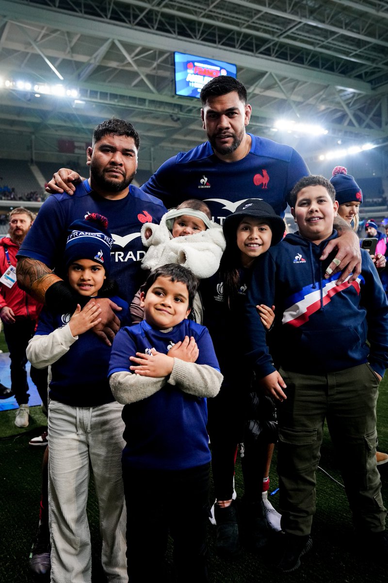FranceRugby's tweet photo. ❤️ Bonne fête à tous les papas !
 
Merci pour votre soutien, nous vous souhaitons une belle journée ! 🤗
 
#FêteDesPères https://t.co/uH9tSs91TY