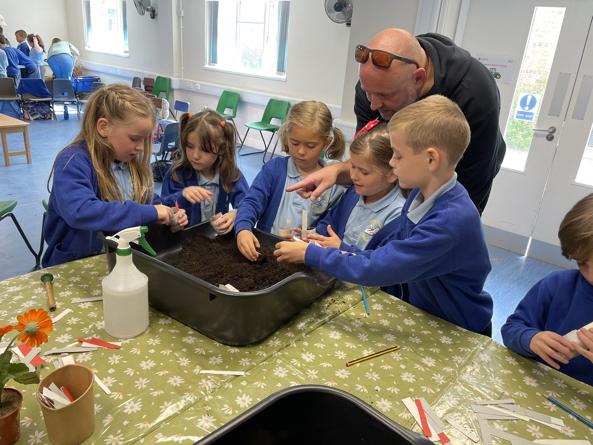 Christletonpri's tweet photo. Year 2 have made their own plant plots and planted peas this morning at @Ness_Gardens 🫛 🌱 https://t.co/GnETyBPBLJ