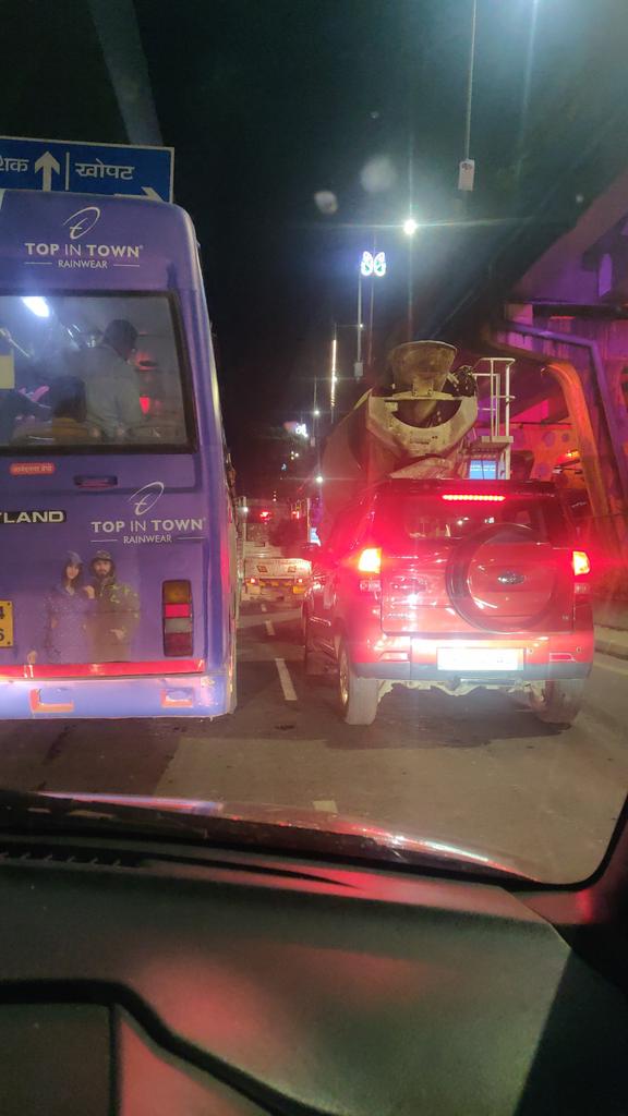 barsonsebhuka's tweet photo. @mieknathshinde 
This has now become episode where from thane check naka to Kasarwadavli takes almost 60-90 mins of travel time
How do you intend to resolve this? https://t.co/iSu3VbbLRj