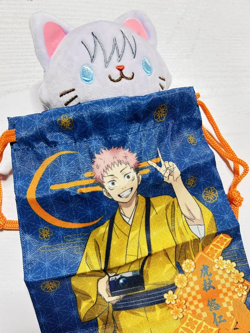 交換して貰えて満足気な肩強5パイセン(和装5ぬい買えなかったから代理……) 