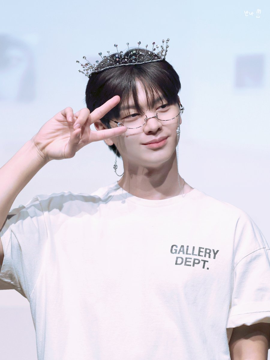 nanna_mel's tweet photo. 240606 뮤직아트 대면팬싸 #육성재         

아직도 성재한테 나라가 없다니..... 

#성재 #비투비 #BTOB
@BTOB_6SJ #육성재를육성하라 
#난나의_비투비기록 https://t.co/1YH6JBXQ4t