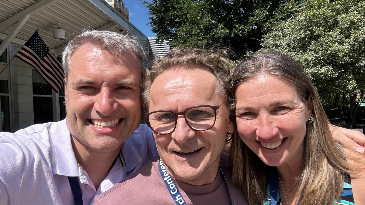 Ivan Đikić (@idikic2) on Twitter photo Impressive developments in the #Ubiquitin and #TPD fields presented at the <a href="/FASEBorg/">FASEB</a> conference #UBPSRC
From early morning runs along Niagara Falls to late evening discussions in bars: #Science glues us together.
Thx to organisers <a href="/kyliejwalters/">Kylie Walters (she/her)</a>, <a href="/LabJoazeiro/">Joazeiro Lab</a> & Yue Xiong🙌 Impressive developments in the #Ubiquitin and #TPD fields presented at the <a href="/FASEBorg/">FASEB</a> conference #UBPSRC
From early morning runs along Niagara Falls to late evening discussions in bars: #Science glues us together.
Thx to organisers <a href="/kyliejwalters/">Kylie Walters (she/her)</a>, <a href="/LabJoazeiro/">Joazeiro Lab</a> & Yue Xiong🙌