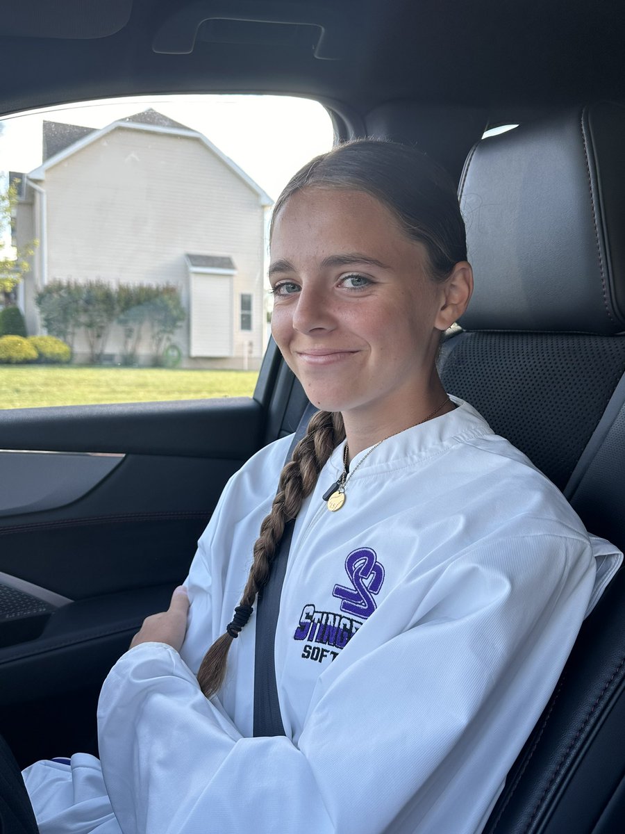 Tbrez3's tweet photo. Last day of 7th grade for my girl! This year you were a three sport student athlete, going out of your comfort zone and trying 🏐and 🏀. You achieved great things this year…honor roll all 4 marking periods and named team captain for 🥎. Keep being you and reaching for the ⭐️! https://t.co/X8aOkfMSuu