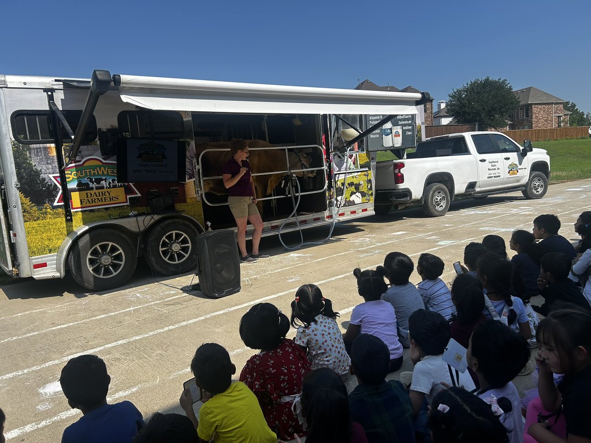 Mrs. Patterson tweet media