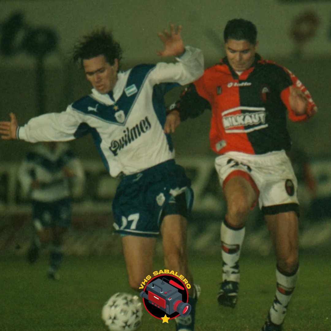 Esтᴀ Foтo Cuмᴘʟᴇ 25 Años 🔚
Eʟ Tιᴇмᴘo ⌛️
A Uɴo...
Lo Coɴvιʀтιó Eɴ Eʟ Máxιмo Goʟᴇᴀᴅoʀ Sᴀʙᴀʟᴇʀo ⚽️
Aʟ Oтʀo...
ᴇɴ ᴇʟ Úɴιco Dт Cᴀмᴘᴇóɴ Dᴇ Lᴀ Cιuᴅᴀᴅ 🌟
Íᴅoʟos Iɴᴅιscuтιᴅos 🫂
Dᴇ Nuᴇsтʀᴀ Hιsтoʀιᴀ ♥️🖤