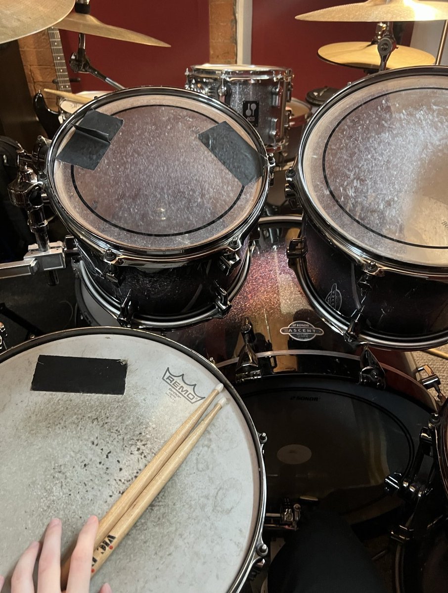 // Amy Miller // tweet media