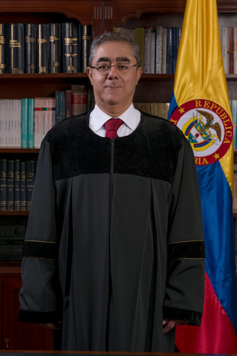 Muy lamentable la muerte del Dr. Jorge Octavio Ramírez R., expresidente del <a href="/consejodeestado/">Consejo de Estado</a> y exdecano de <a href="/upbcolombia/">UPB</a>, extraordinario jurista que nos acompañó con su consejo y vocación de servicio en <a href="/GobAntioquia/">Gobernación de Antioquia</a>. Paz en su tumba y abrazo solidario para toda su familia.