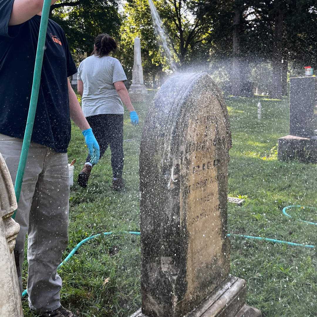 PROSOCO's tweet image. This headstone is loving its rinse off after being cleaned with ReVive. The headstone was a great model 😂.

#PROSOCO #ReVive #HeadstoneCleaning  #BiologicalCleaning #CemeteryPreservation #Headstone #StoneMason #Cleaning #MasonryRestoration #RemoveMold #LandscapeSafe