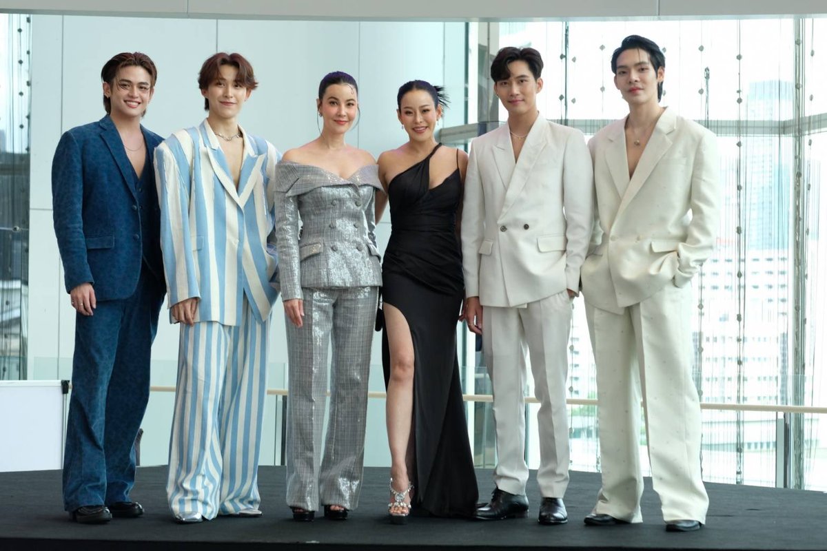 DeepNightSeries's tweet photo. ✨ ขอขอบคุณงาน #9entertainAwards2024 💜
📌 ห้ามพลาดทุกการอัปเดตของ Deep Night The Series
👉🏻 https://t.co/VvqH3wcs36
#DeepNightTheSeries
#คืนนี้มีแค่เรา
#DeepNightBoys
#DeepNightOfficial https://t.co/VY85QKpC1W