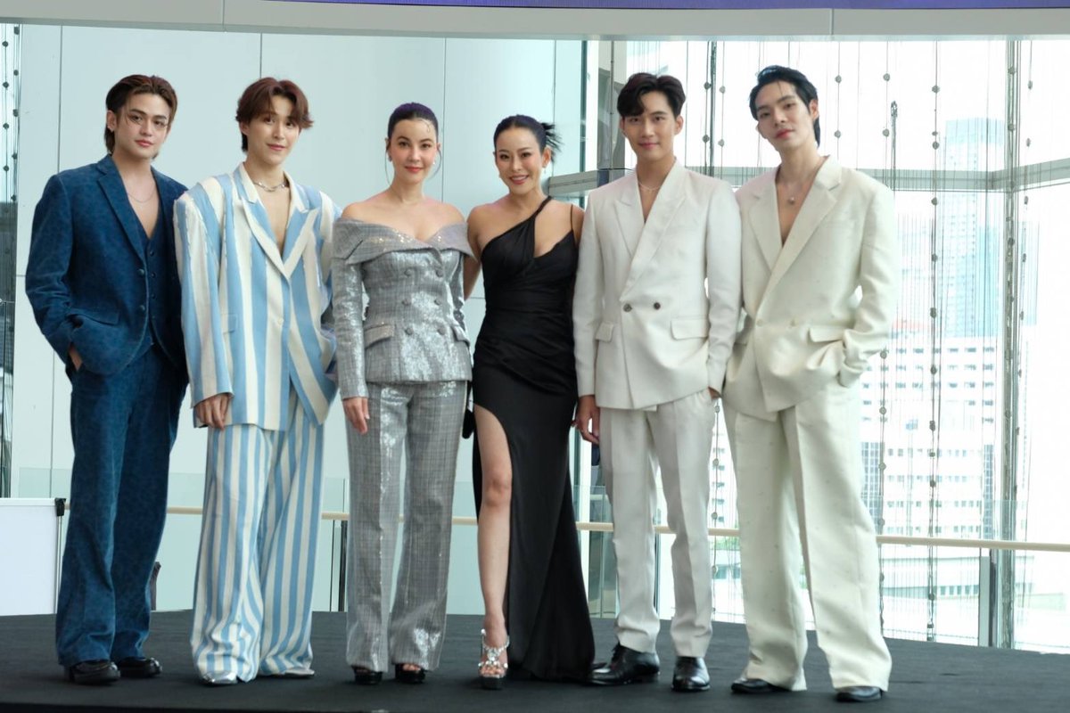 DeepNightSeries's tweet photo. ✨ ขอขอบคุณงาน #9entertainAwards2024 💜
📌 ห้ามพลาดทุกการอัปเดตของ Deep Night The Series
👉🏻 https://t.co/VvqH3wcs36
#DeepNightTheSeries
#คืนนี้มีแค่เรา
#DeepNightBoys
#DeepNightOfficial https://t.co/VY85QKpC1W