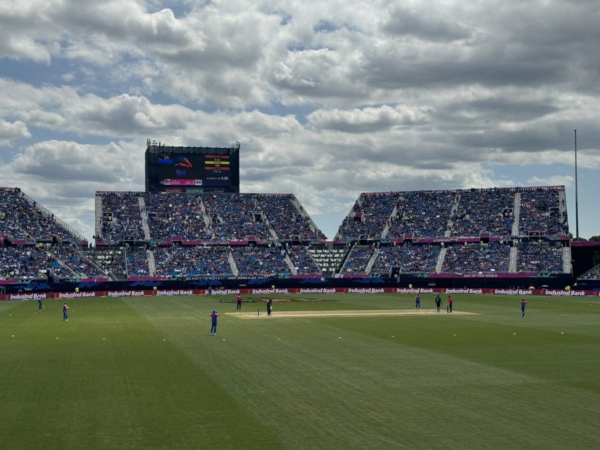 shreyasaiyer's tweet photo. Great day to be Indian American. US vs. India at the T20 World Cup https://t.co/dqxtl3zh6k