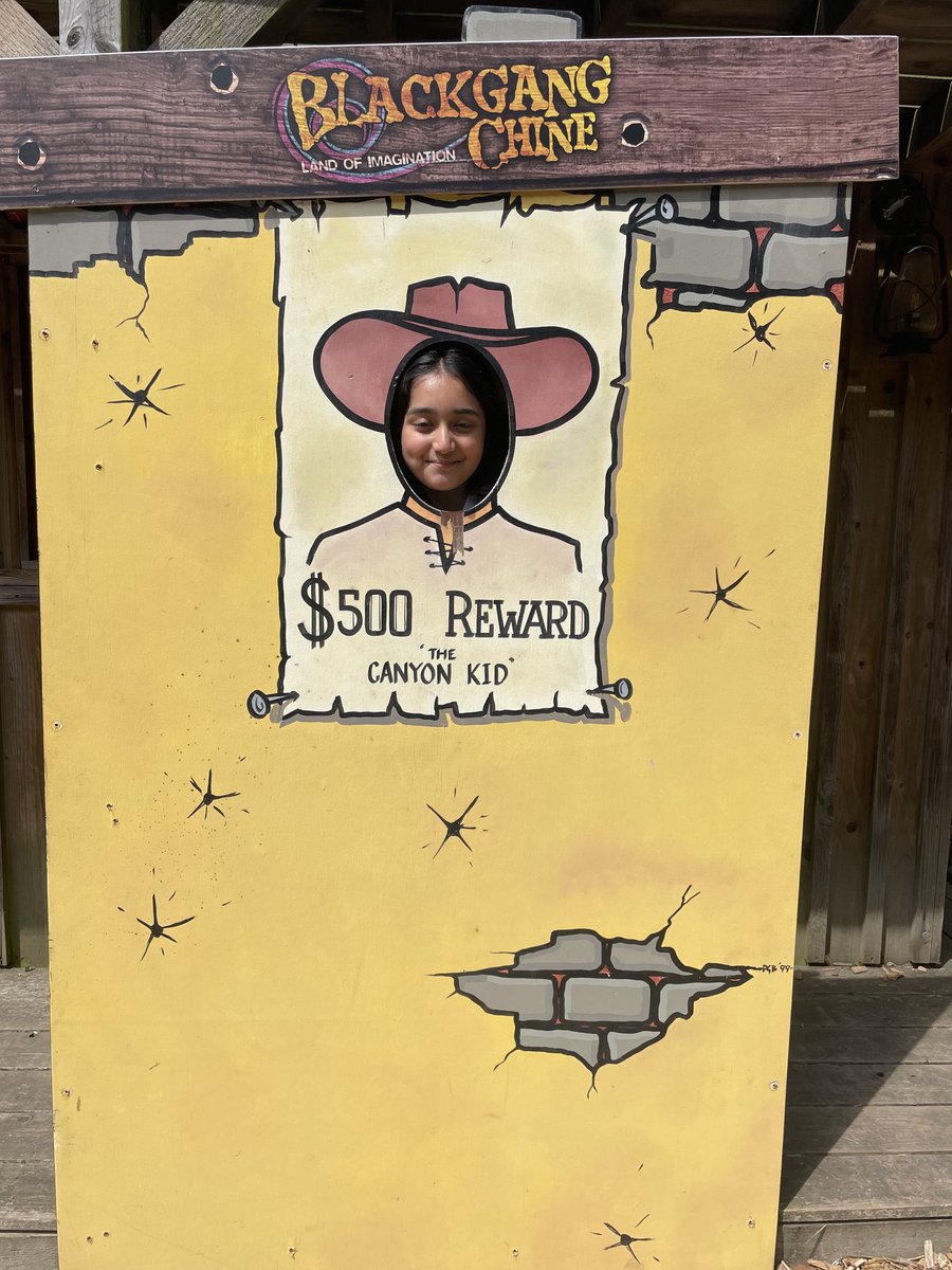 MissMortlock's tweet photo. 🤠🎢⁦@HeadBeechfield⁩ ⁦@MissFullerBF⁩ https://t.co/lRsXuWg0a2